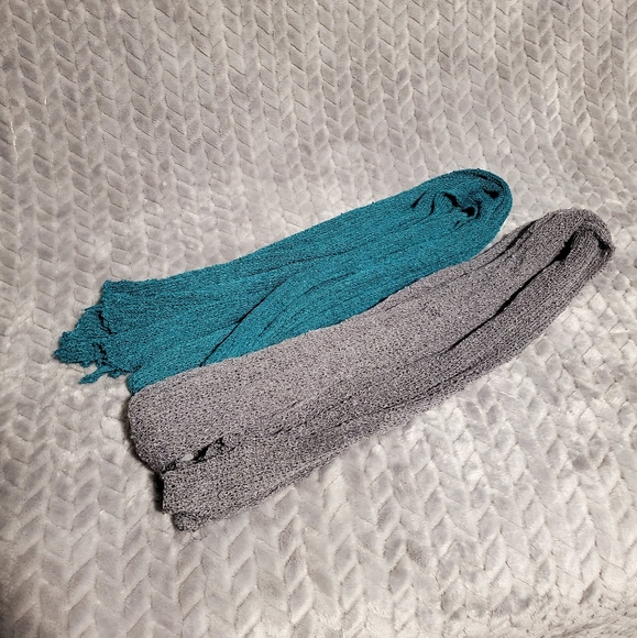 SOLD Newborn Photography Wrap - Picture 3 of 4